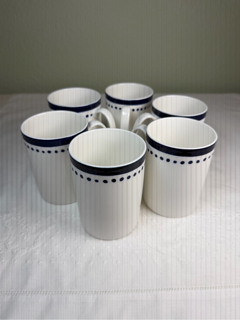 Kate Spade Lenox Charlotte Street East Set of 6 Navy Dot Mugs